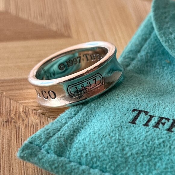 Early 2000's Tiffany & Co. Sterling Silver '1837 T & Co' Ring Size 6 - Picture 3 of 8